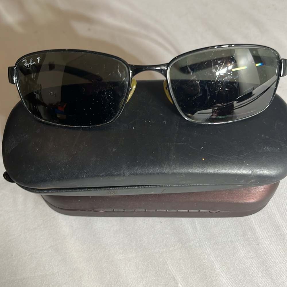 Ray-Ban black sunglasses like new rubber arms RX lens installed, ready for yours